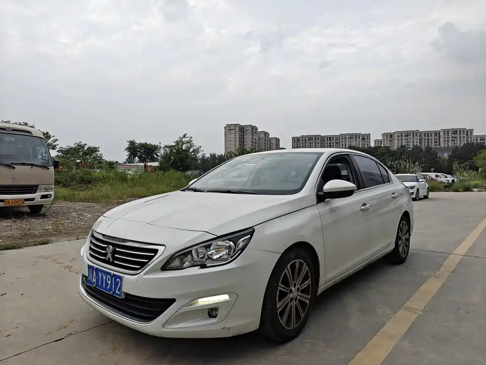 Peugeot 408