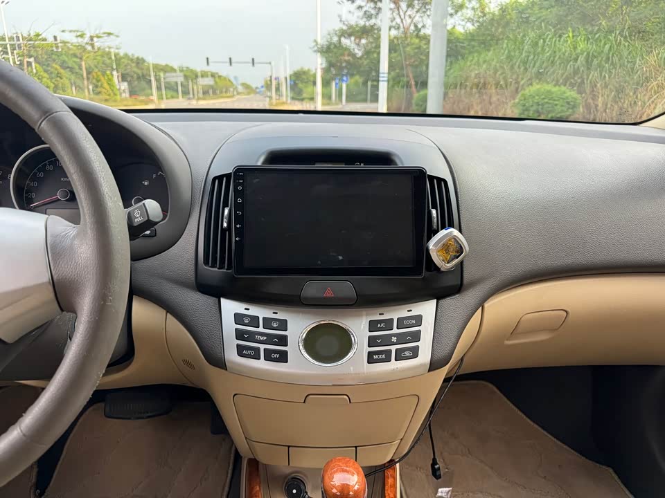 Hyundai Yuedong