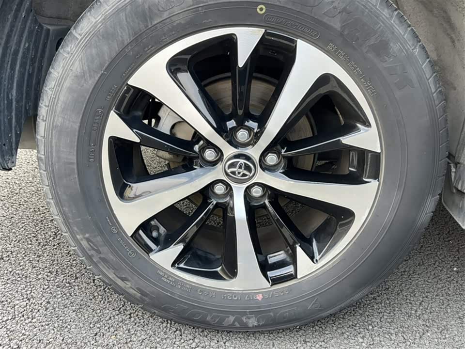 Toyota RAV4 Rongfang