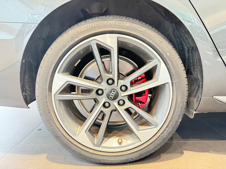 Audi A4L