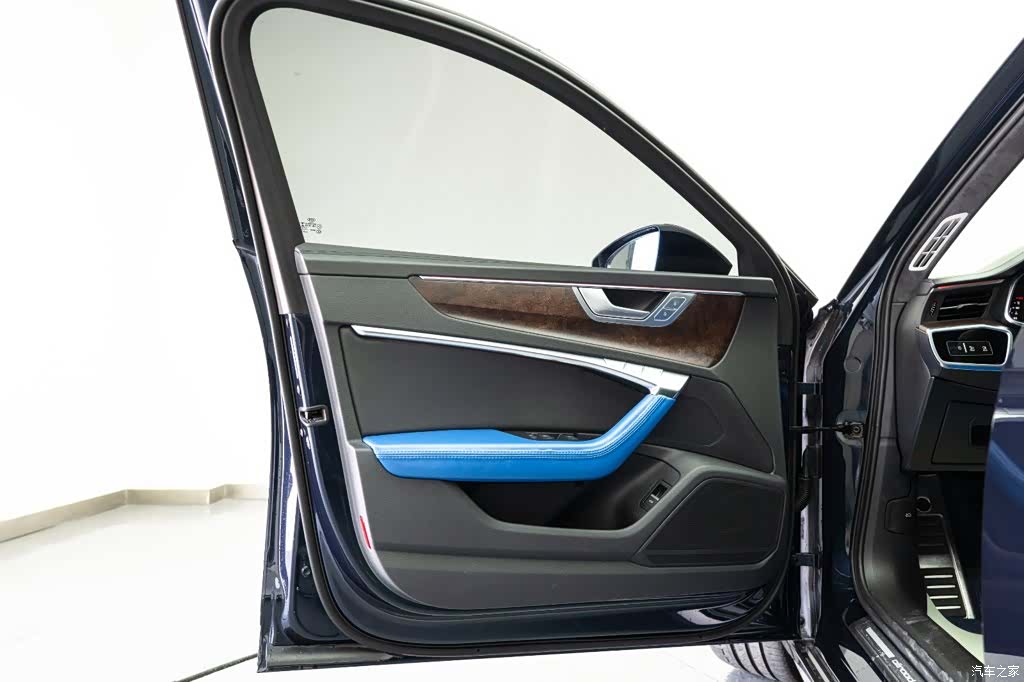 Audi A6, 2021 7