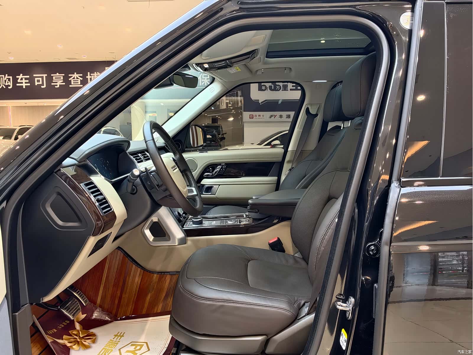 Land Rover Range Rover, 2021 все фото