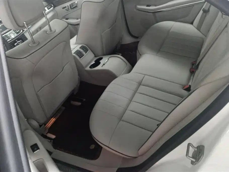 Mercedes-Benz E-class Mercedes-Benz E-class