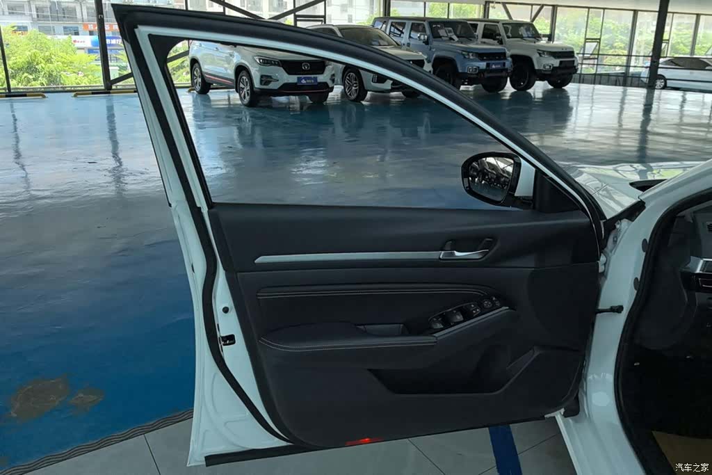 Nissan Teana, 2024 7