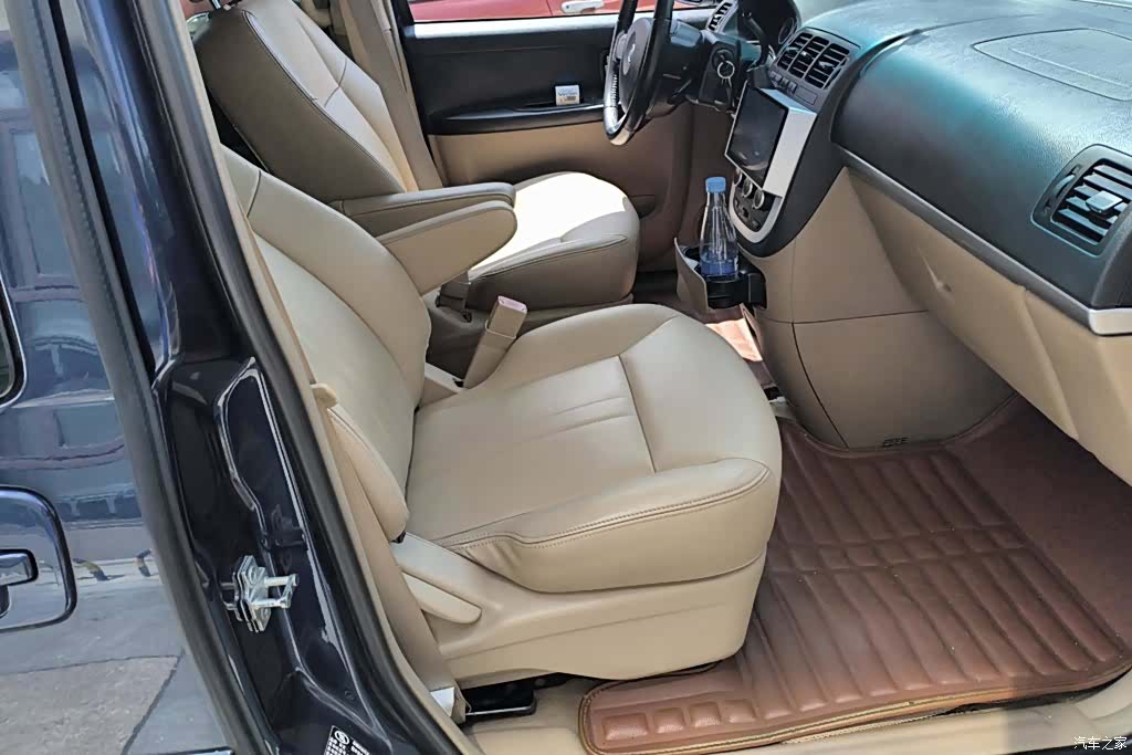 Buick GL8, 2014 8