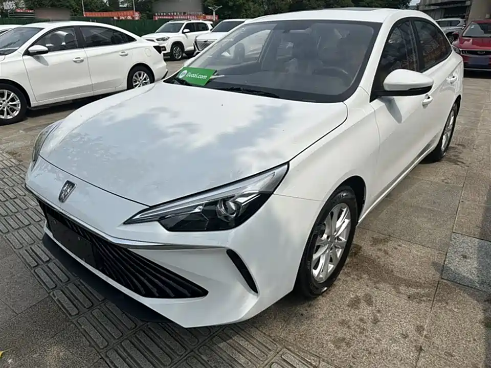 Roewe i5