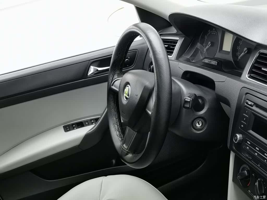 Skoda Rapid, 2014 22