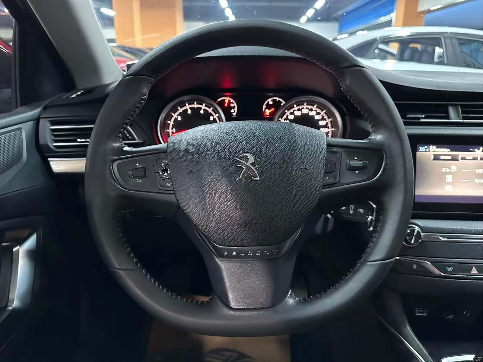 Peugeot 408, 2016 10