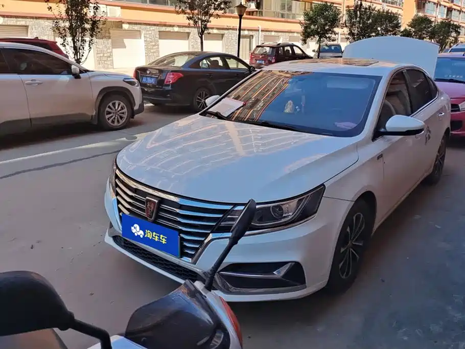 Roewe i6
