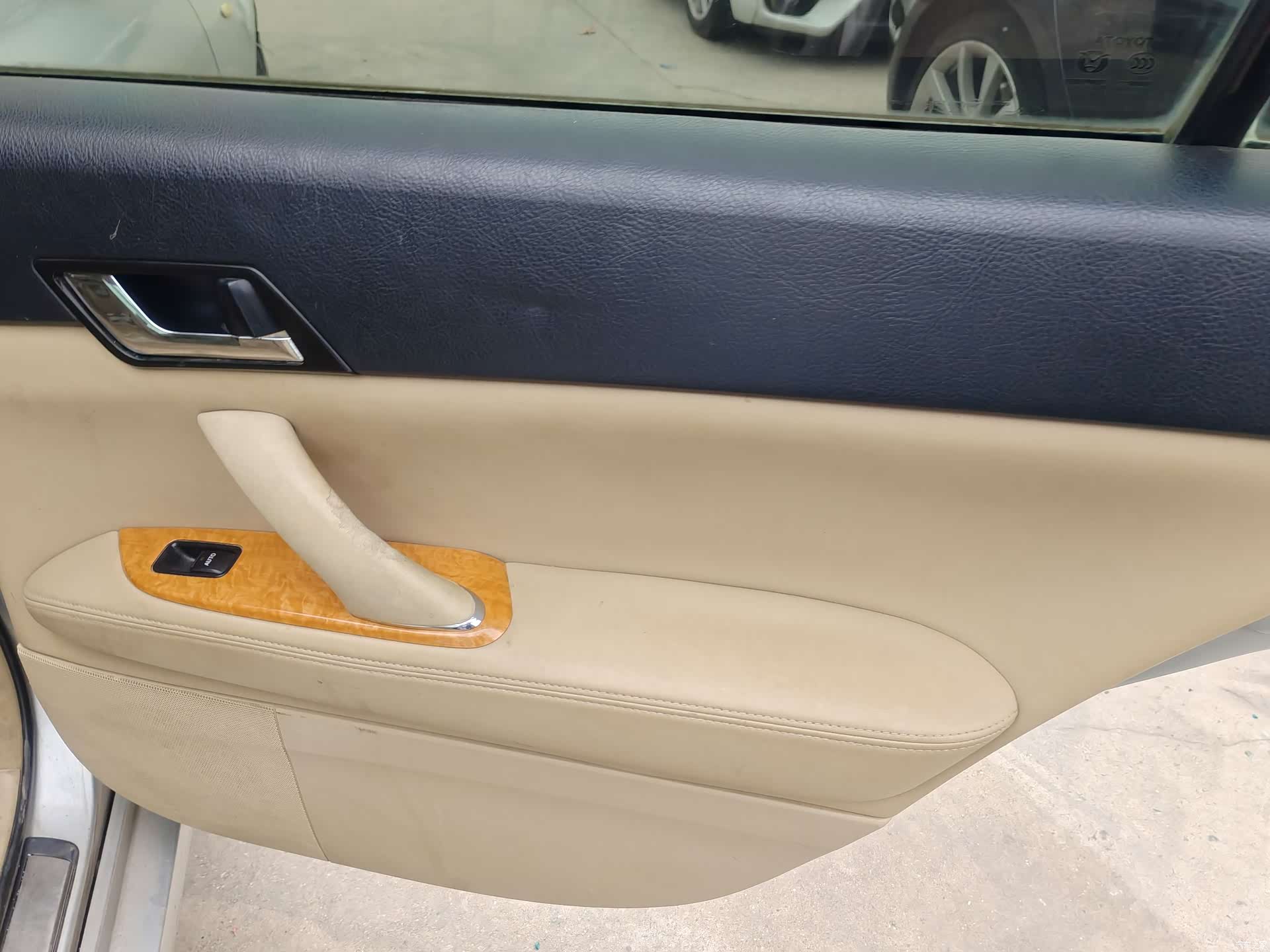 Toyota 2.5V, 2006 38