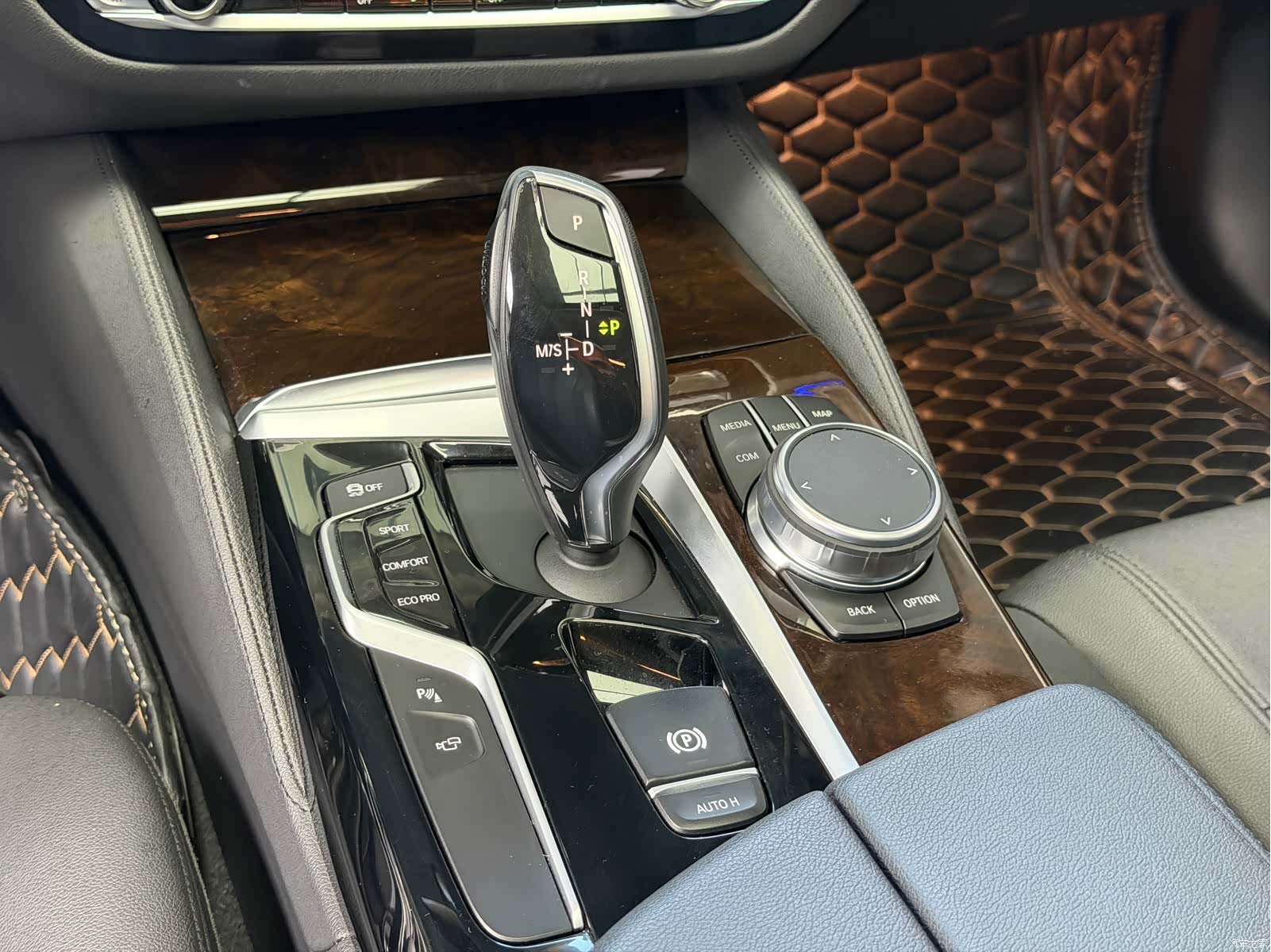 BMW 5 Series, 2018 15