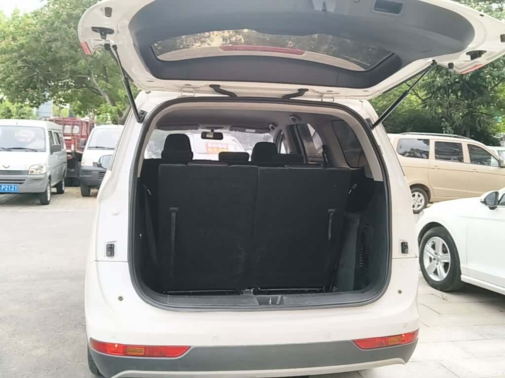 Wuling 730, 2020 15