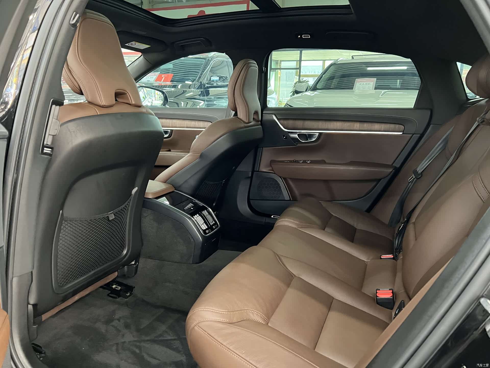 Volvo S90, 2024 4