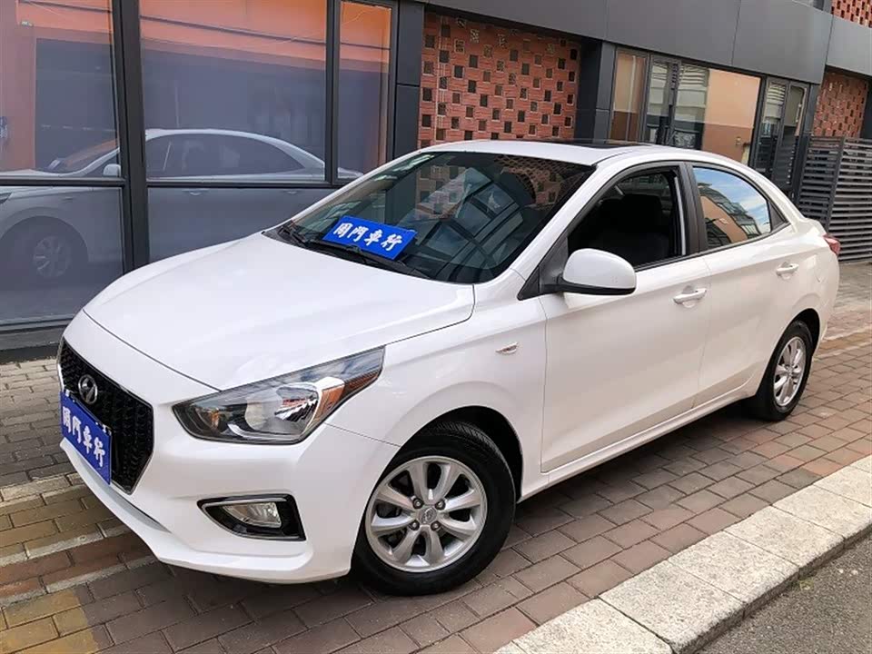 Hyundai Rena