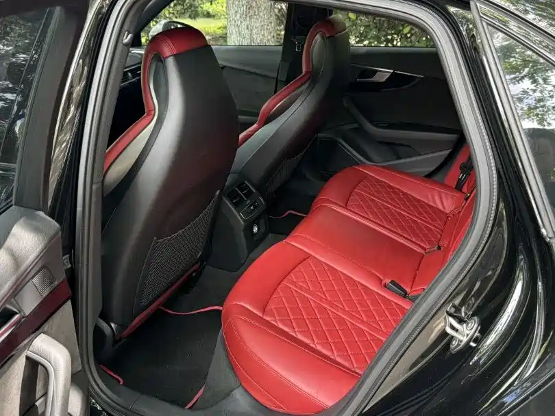 Audi S4 Audi S4