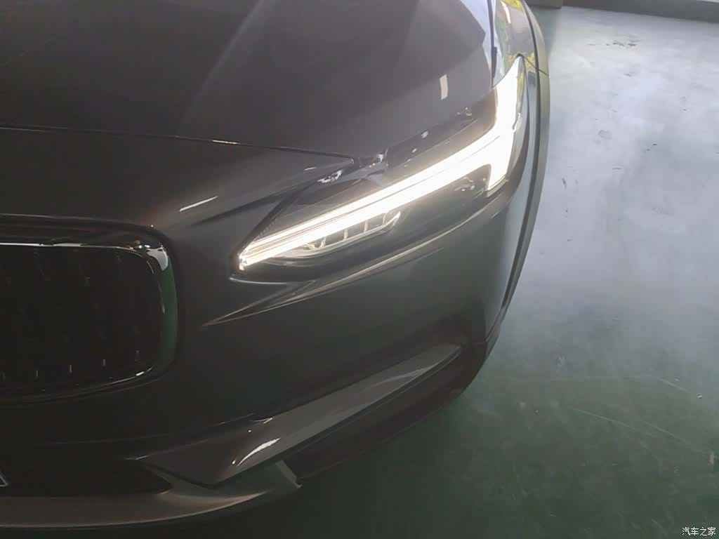 Volvo V90, 2019 24