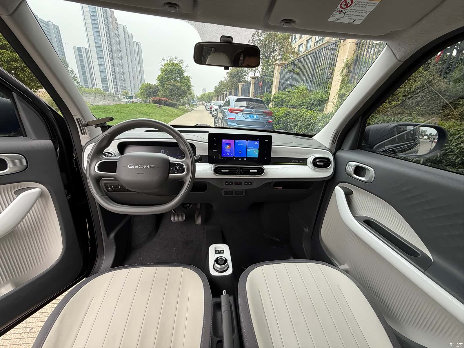 Geely Panda, 2025 6