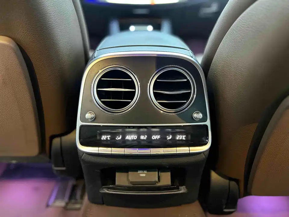 Mercedes-Benz S-class Mercedes-Benz S-class