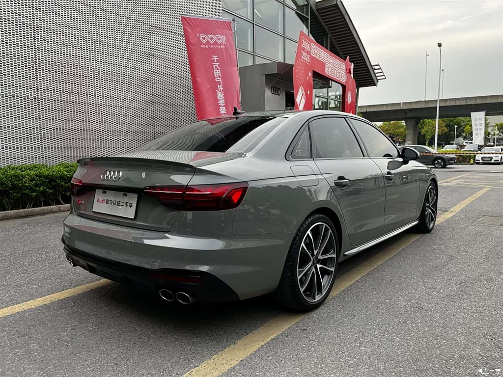 Audi S4, 2022 все фото