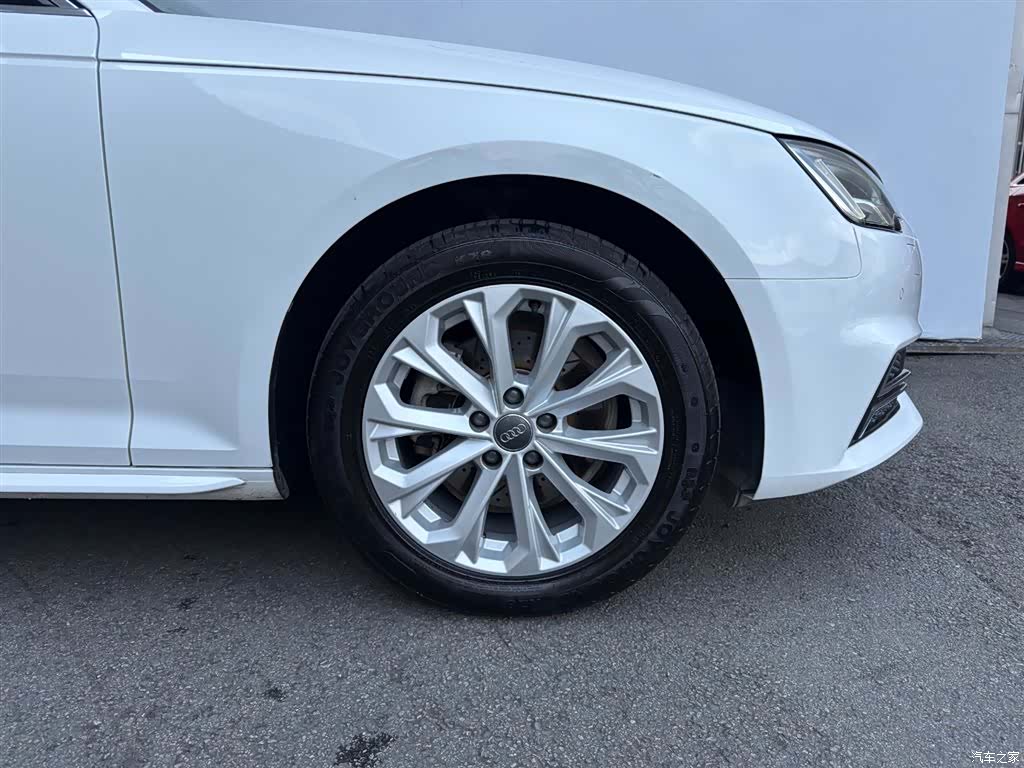 Audi A4L, 2019 17