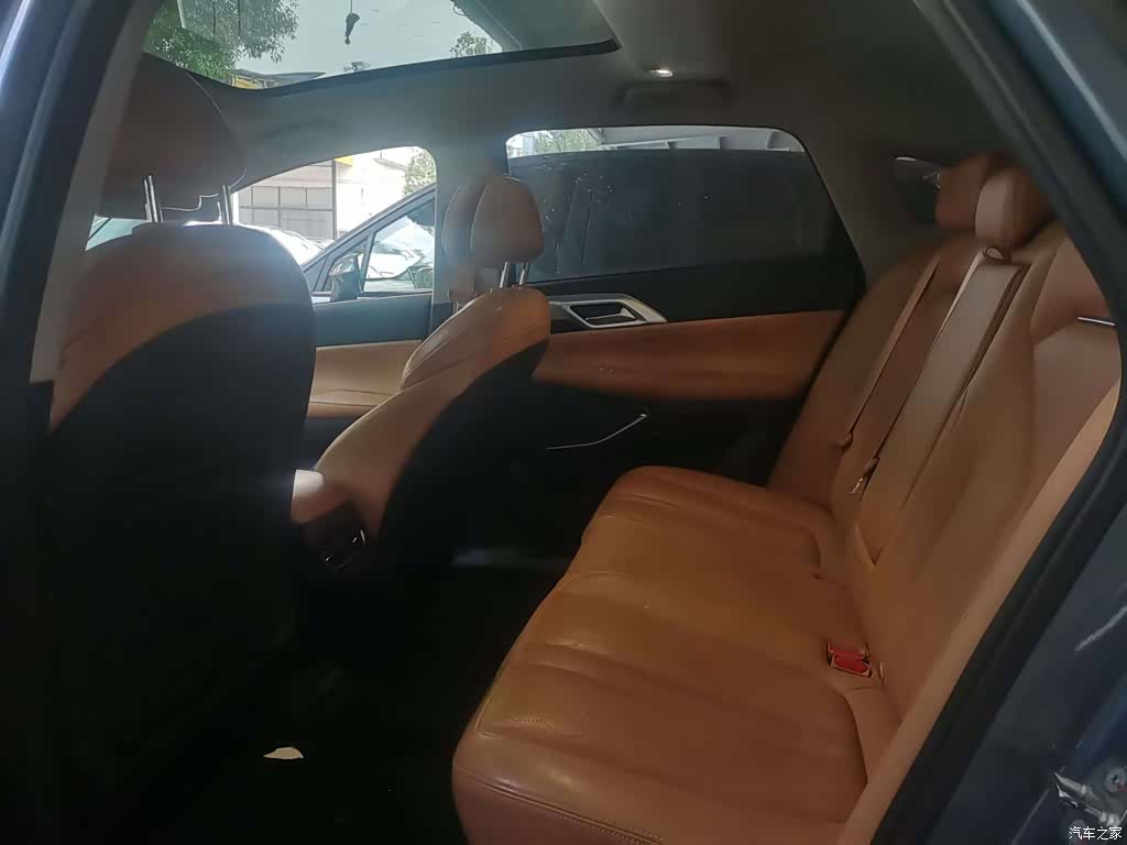 Xpeng P5, 2022 4