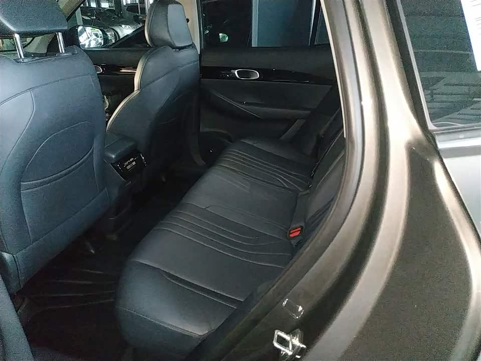 Geely Galaxy Galaxy E5