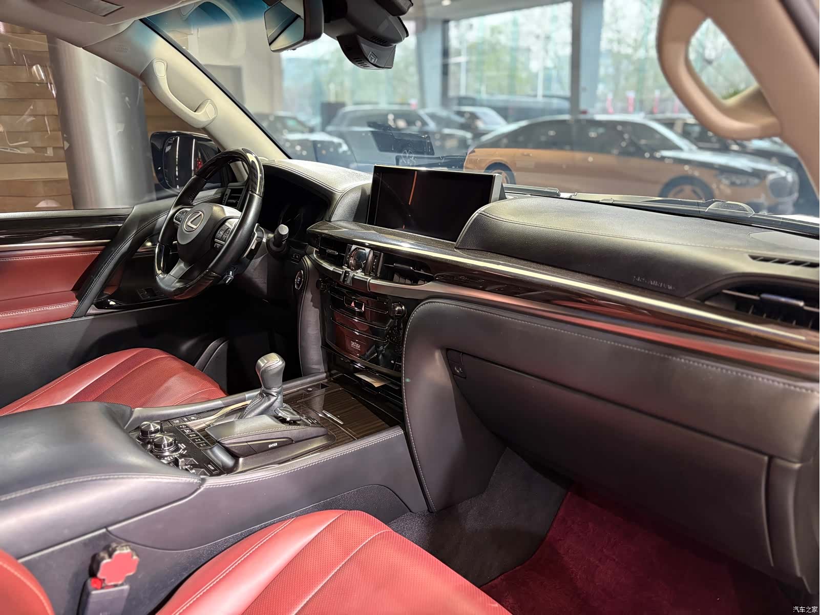 Lexus LX, 2018 18
