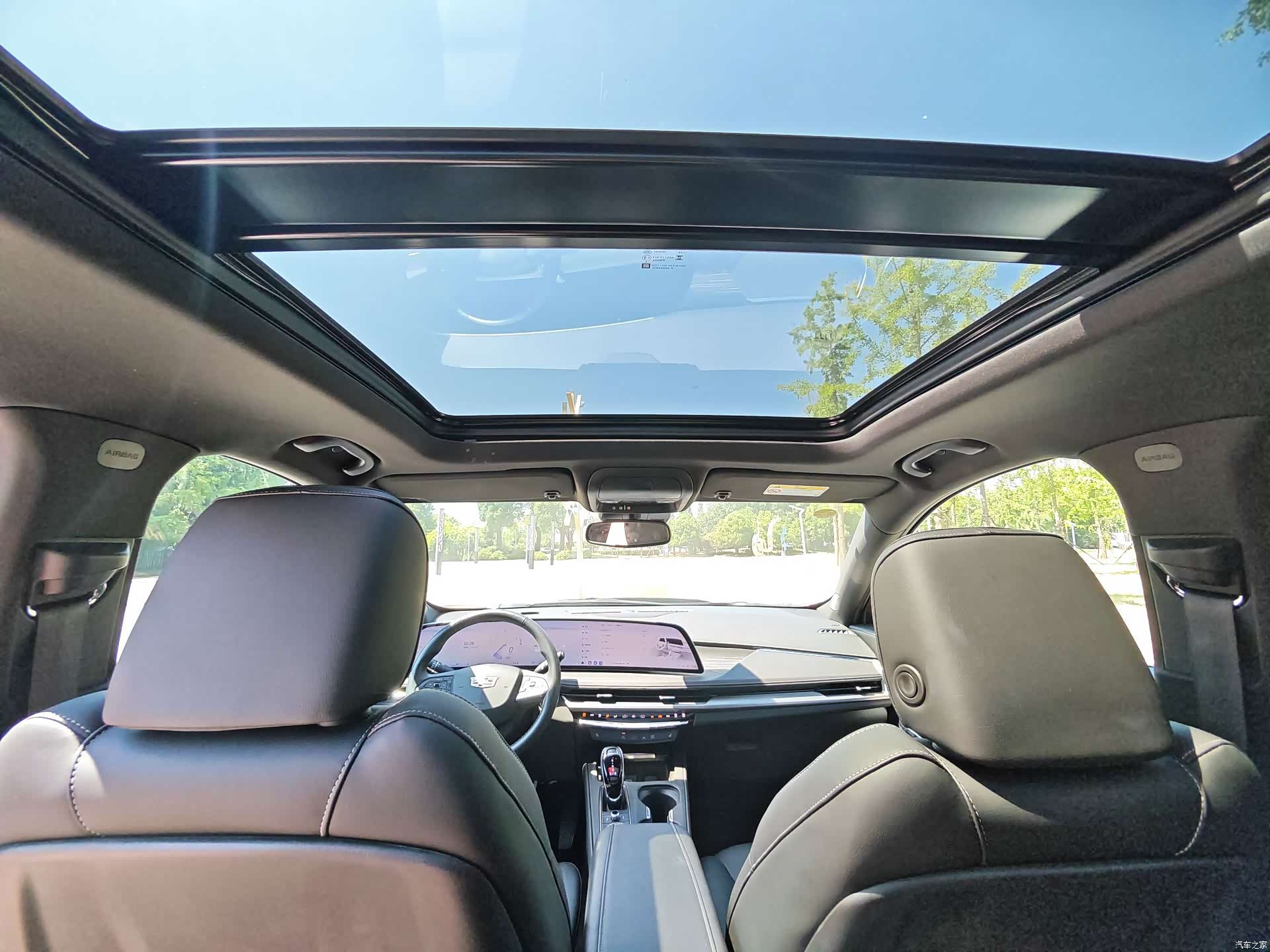 Cadillac XT4, 2025 21