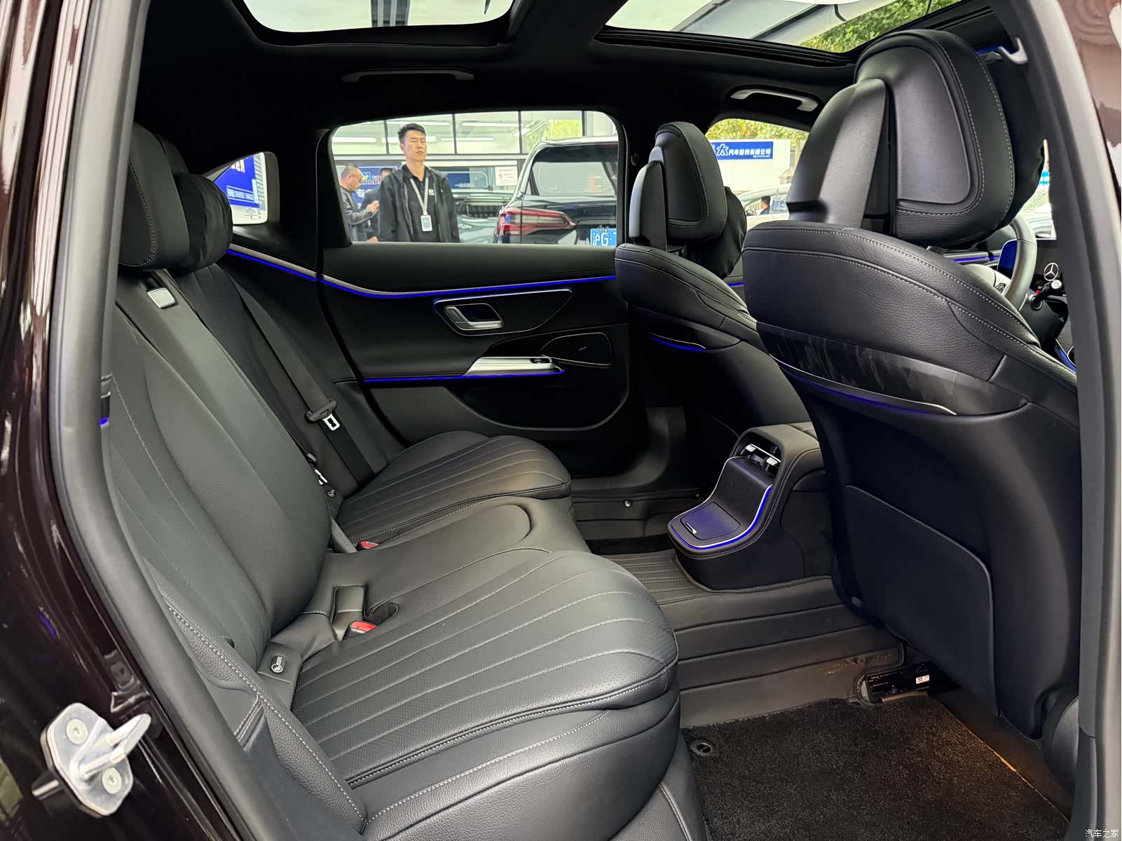Mercedes-Benz E-Class, 2024 4