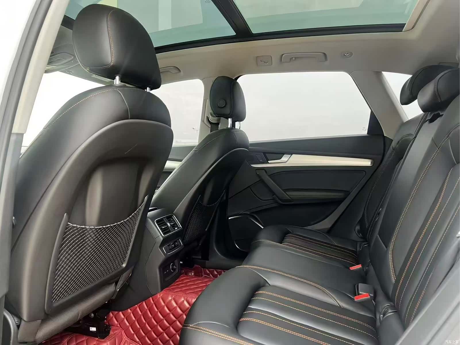 Audi Q5L, 2020 все фото
