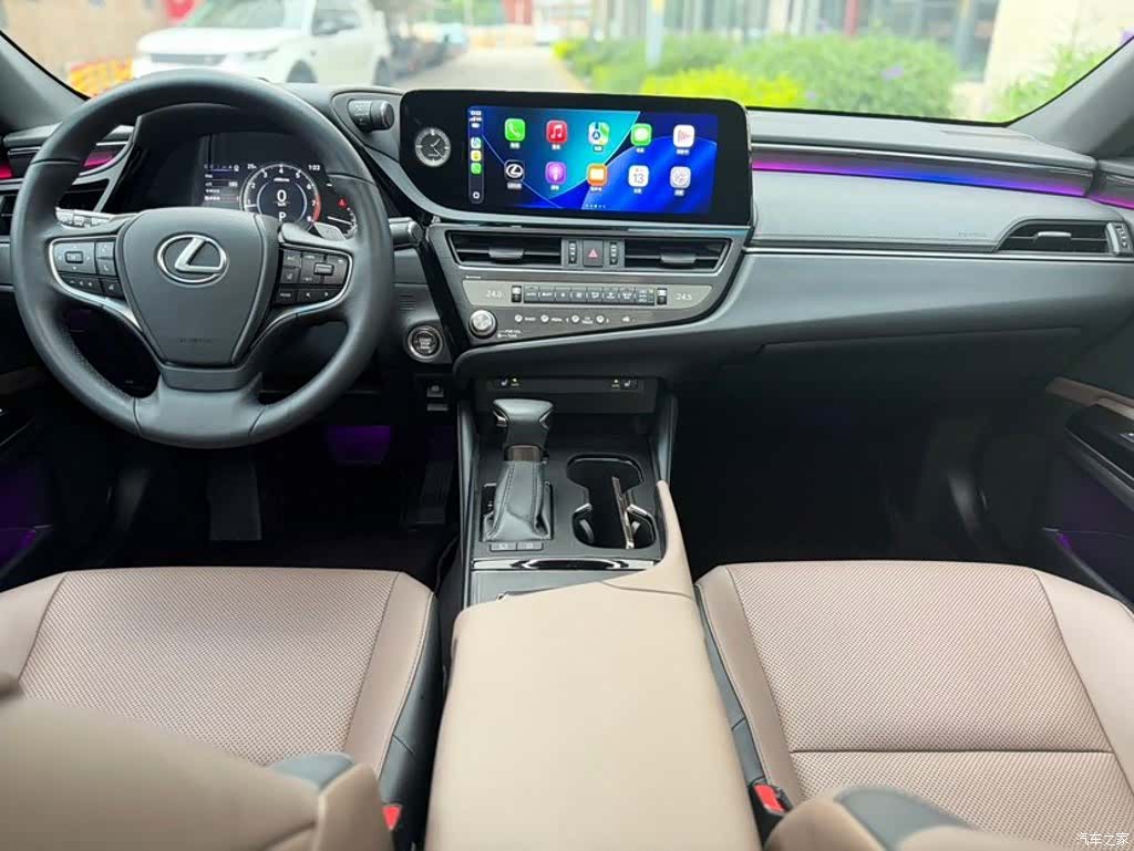 Lexus ES, 2024 8