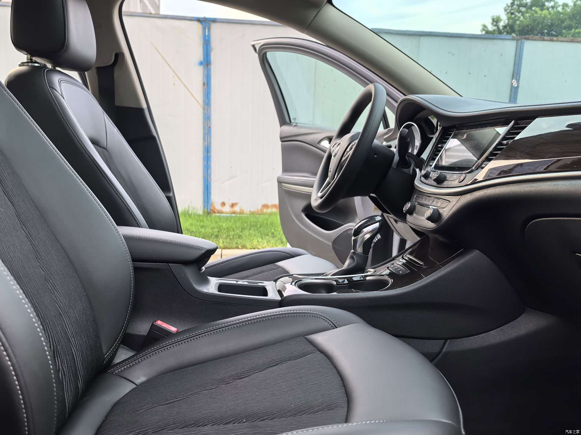 Buick Verano, 2018 7