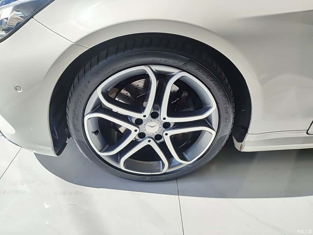 Mercedes-Benz E-Class, 2014 23