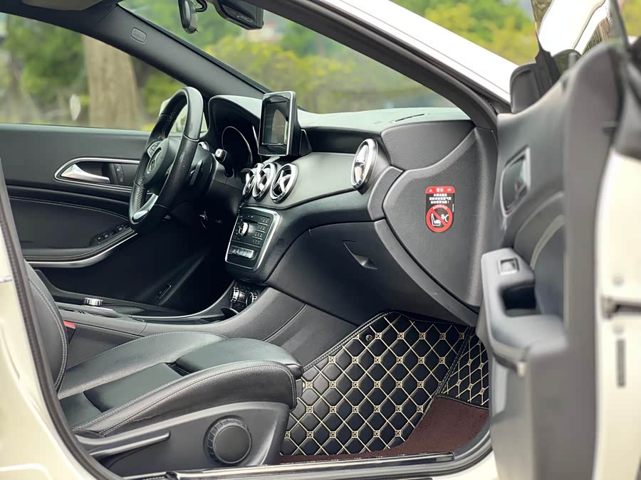 Mercedes-Benz CLA (Import) 2017, фото 15