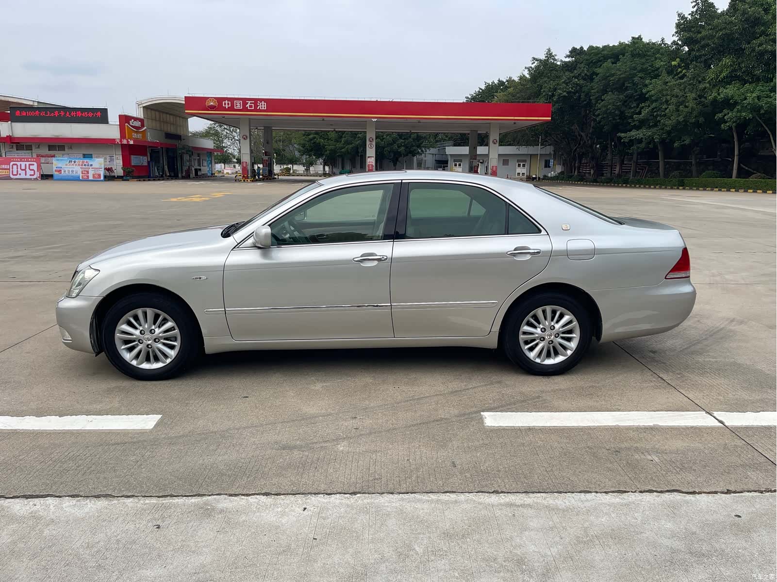 Toyota Crown, 2007 4