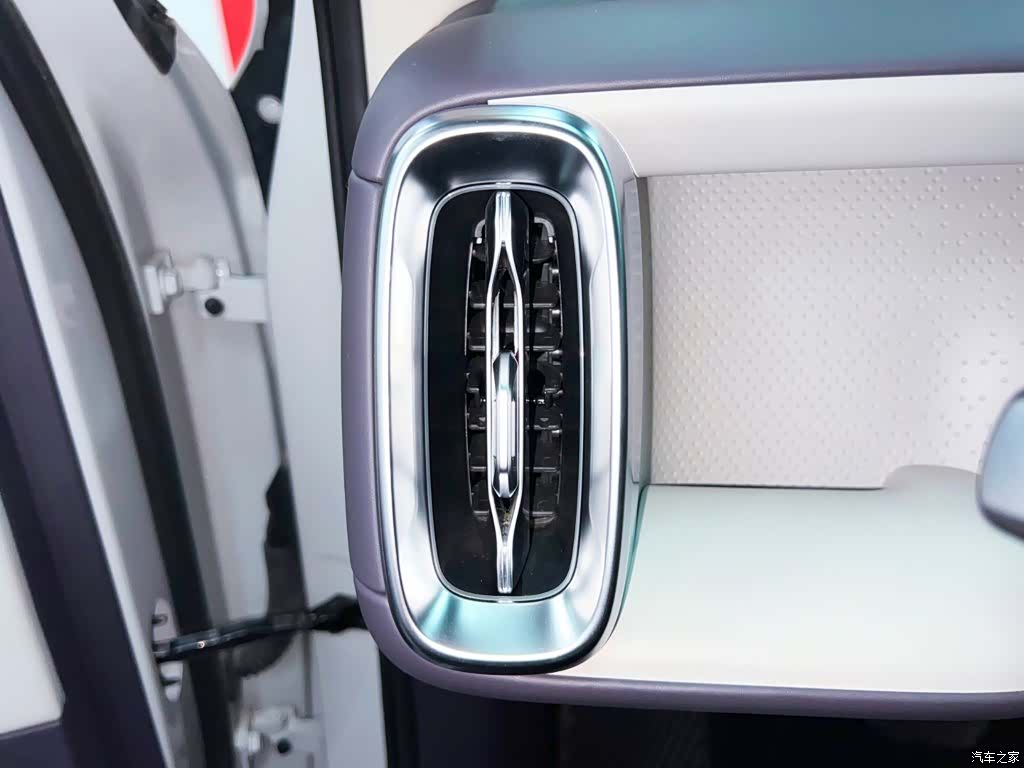 Leapmotor B10, 2025 18