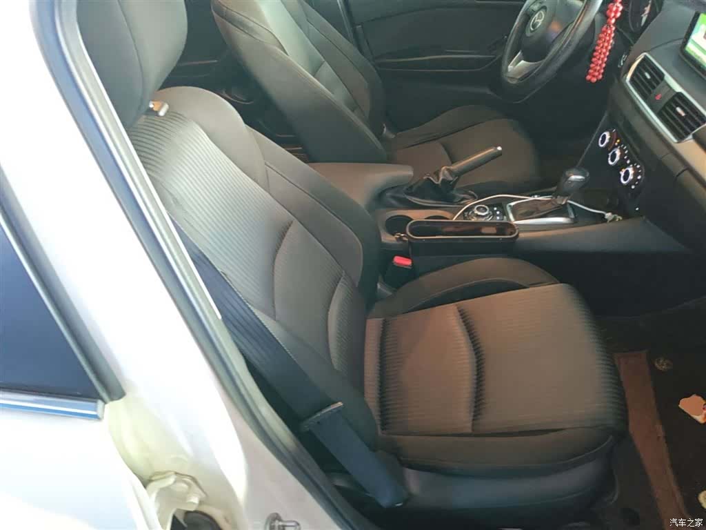 Mazda Mazda3, 2016 25