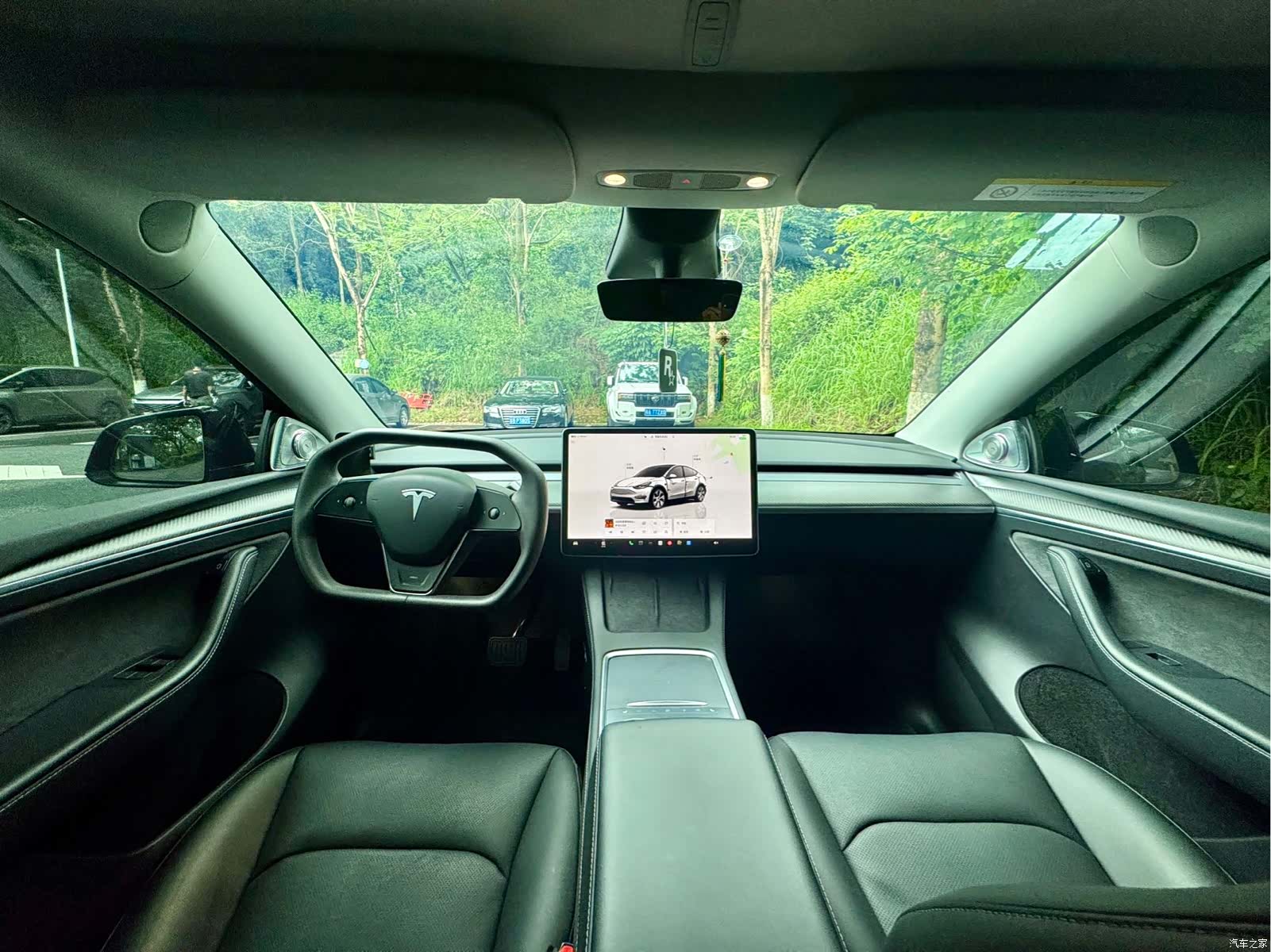 Tesla Model Y, 2023 7