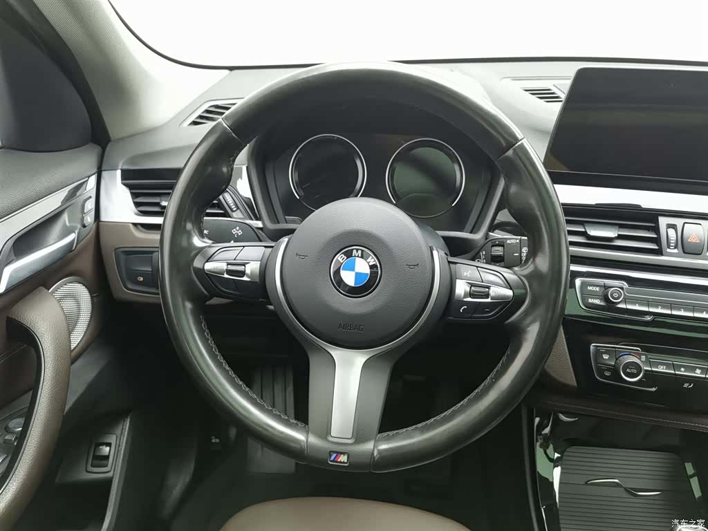 BMW X1, 2021 11