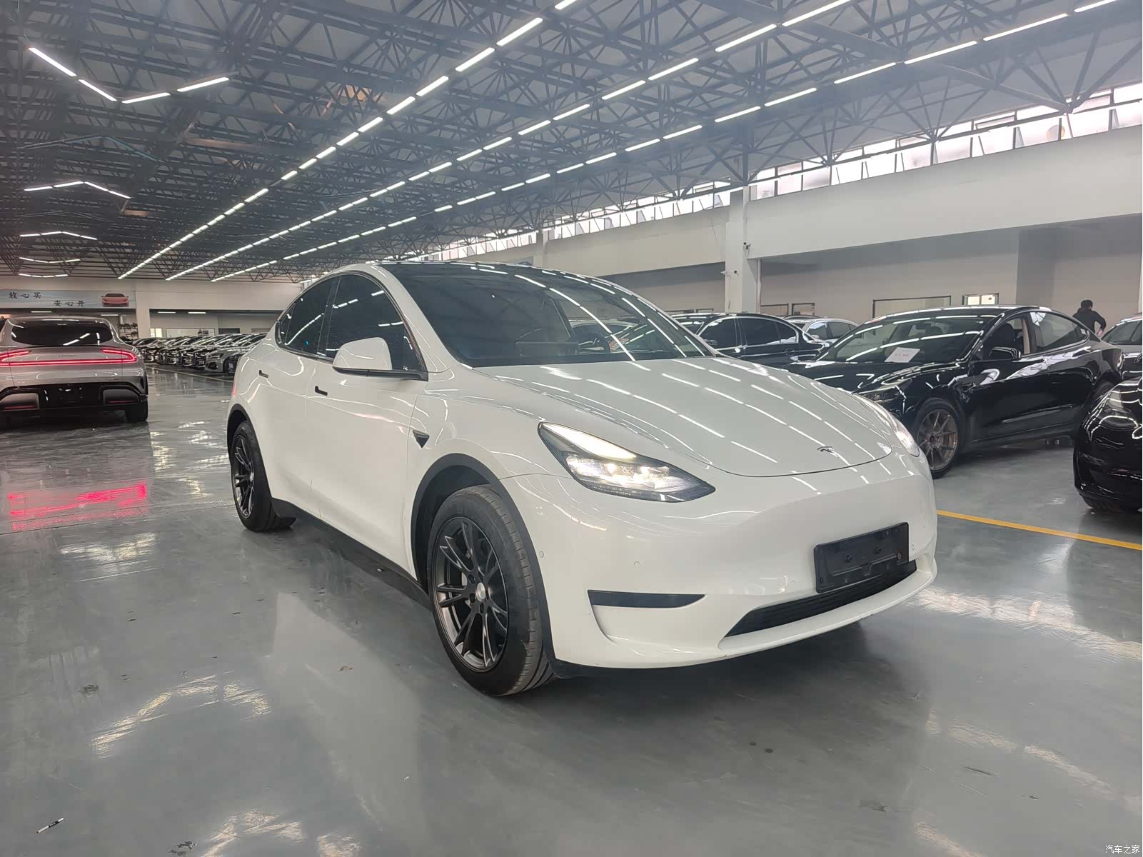 Tesla Model Y, 2024 3