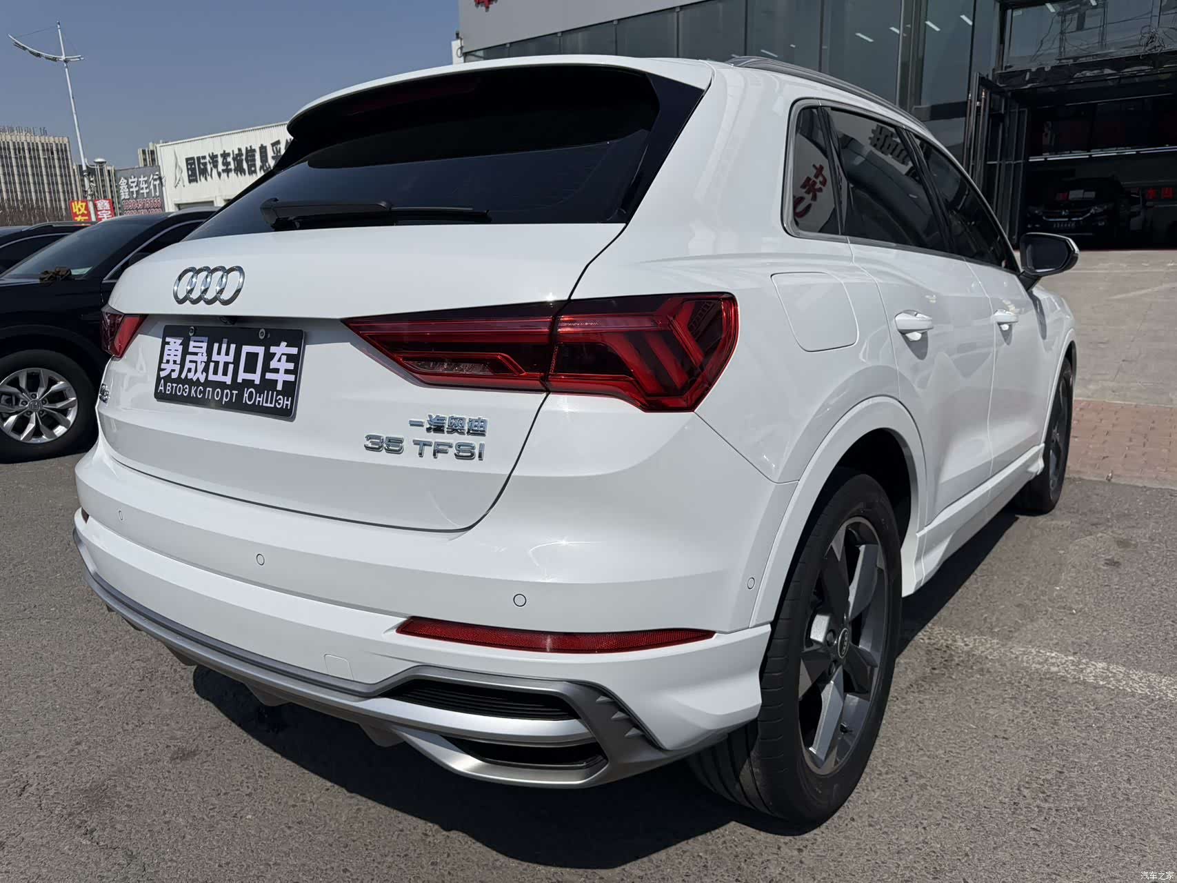 Audi Q3, 2022 6