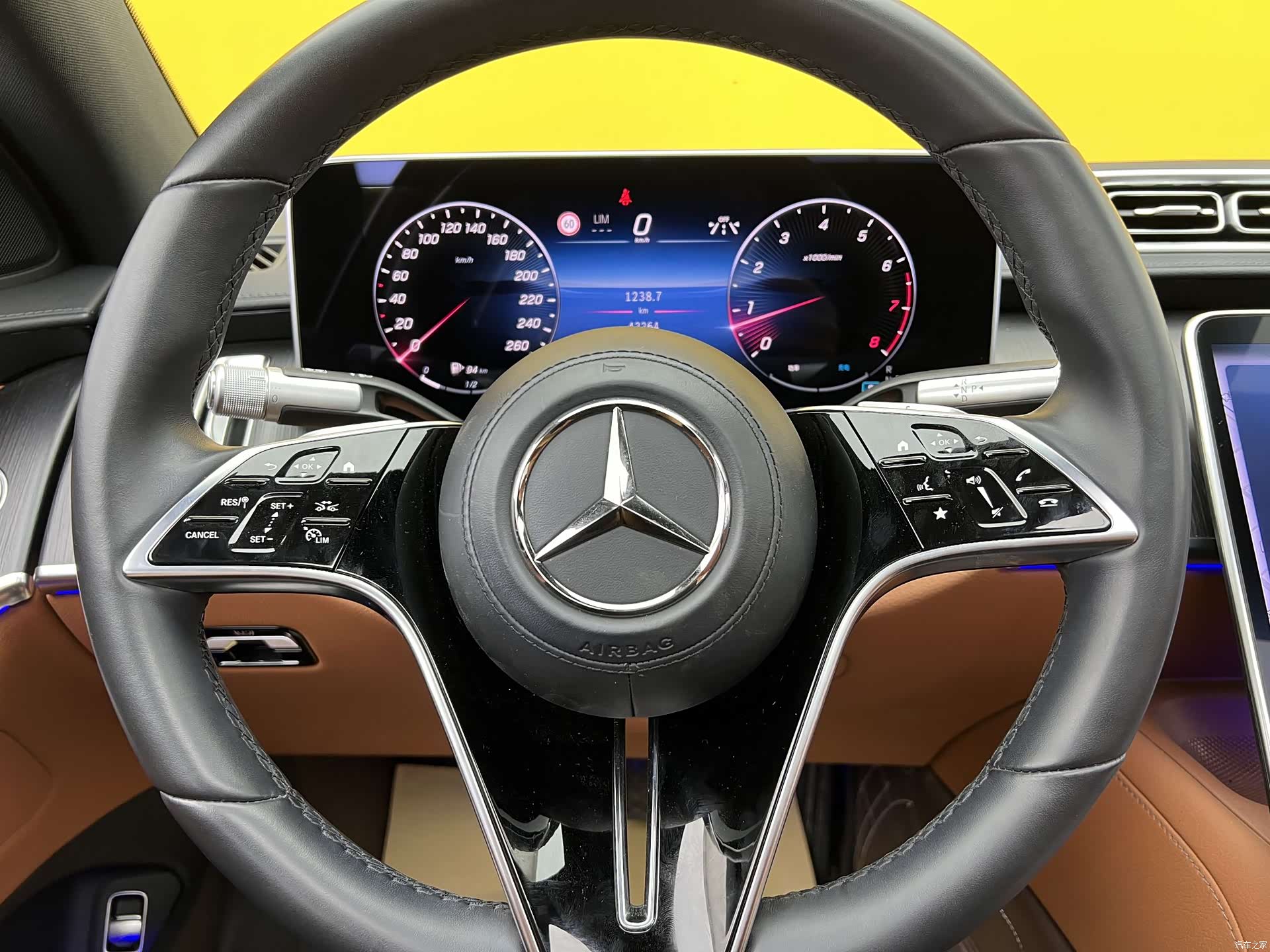 Mercedes-Benz S-Class, 2023 8