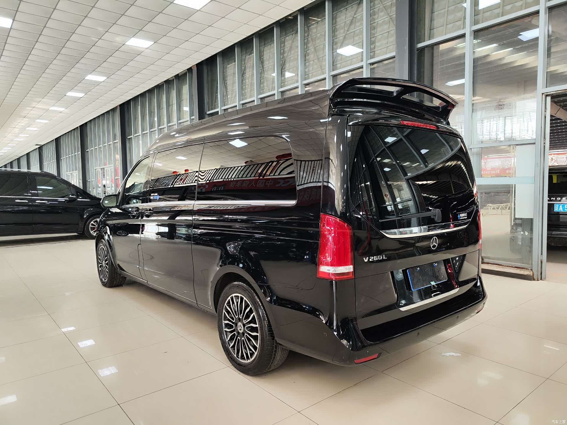 Mercedes-Benz V-Class, 2022 33