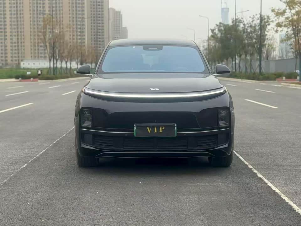 Li Auto Ideal L8