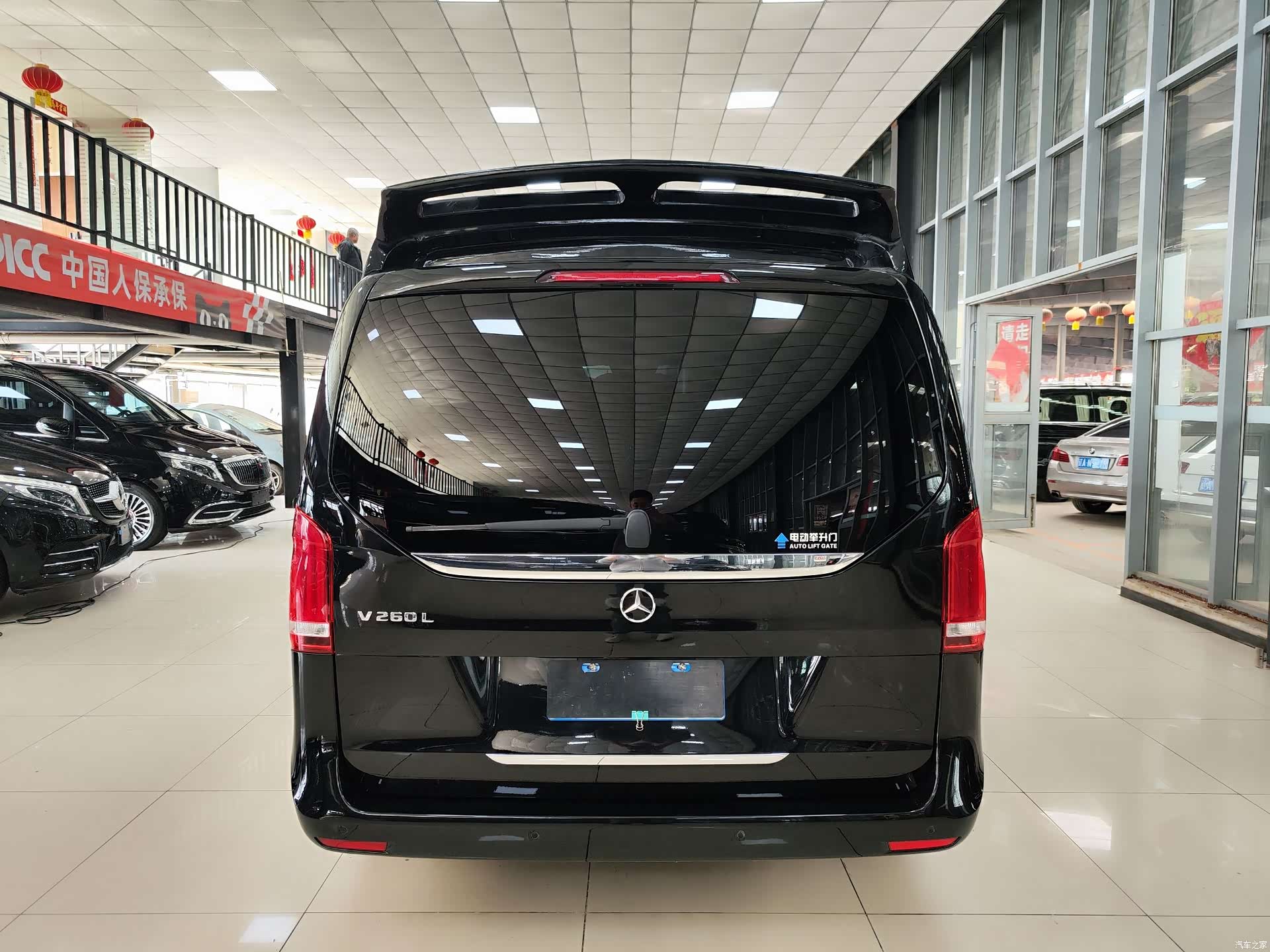 Mercedes-Benz V-Class, 2022 34