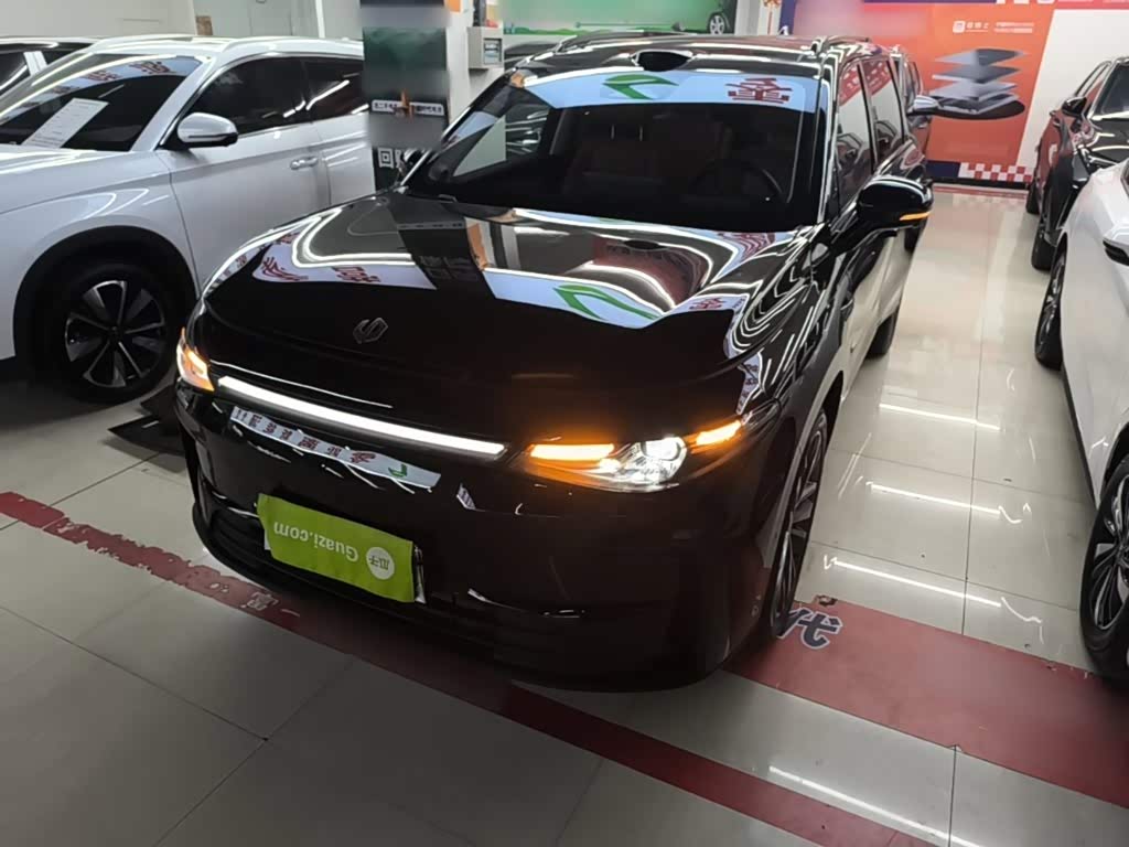 Leapmotor C16