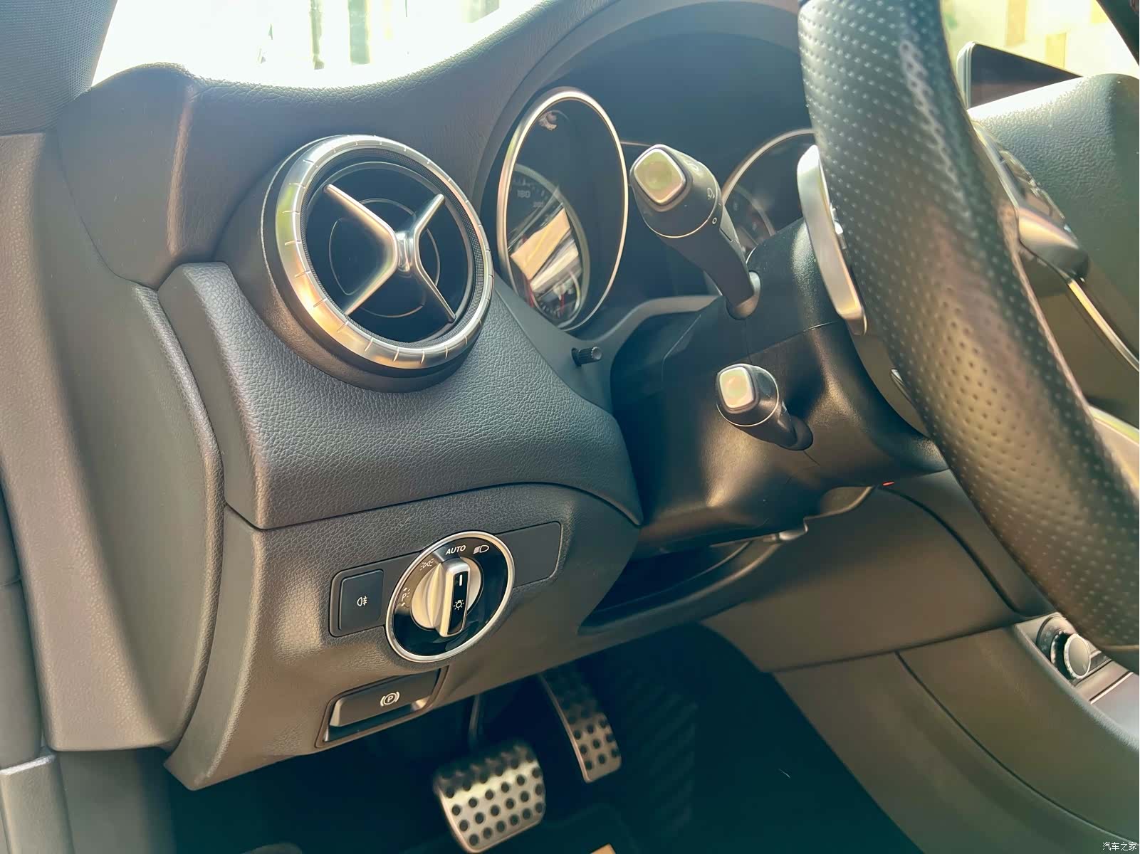 Mercedes-Benz CLA, 2018 14