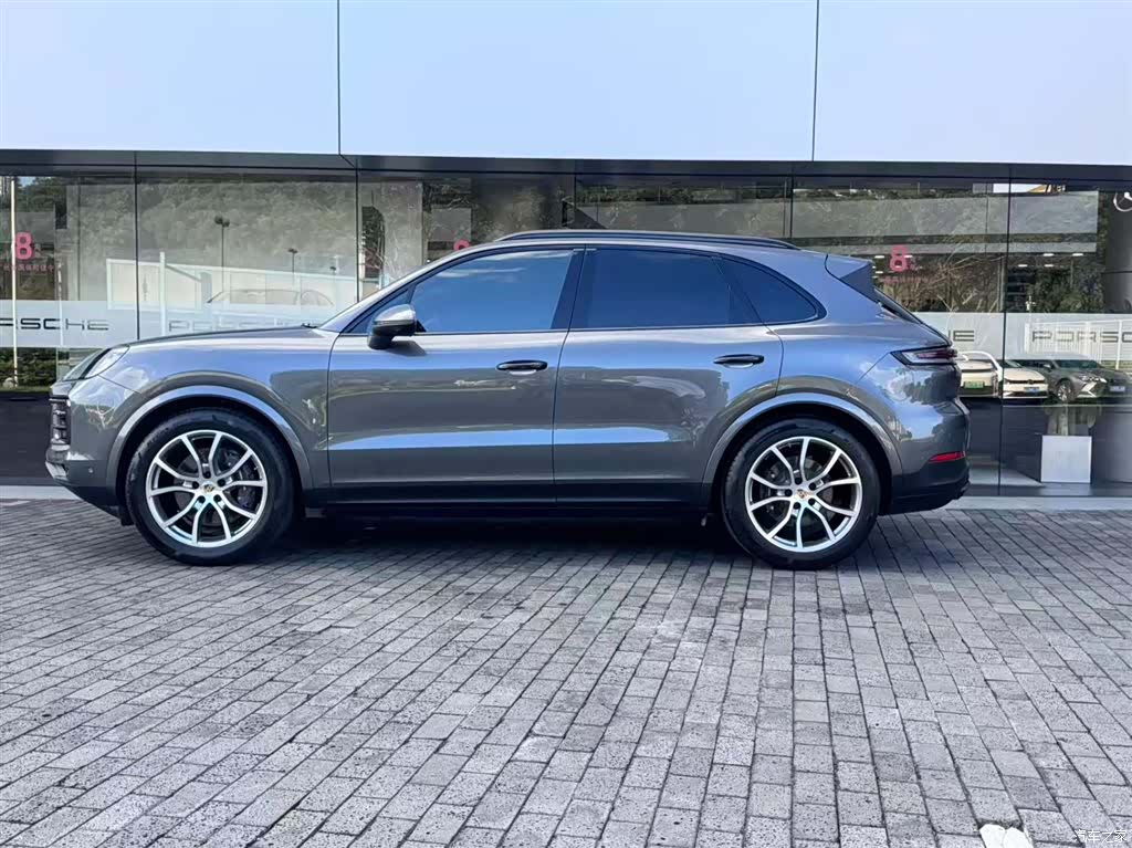 Porsche Cayenne, 2024 4