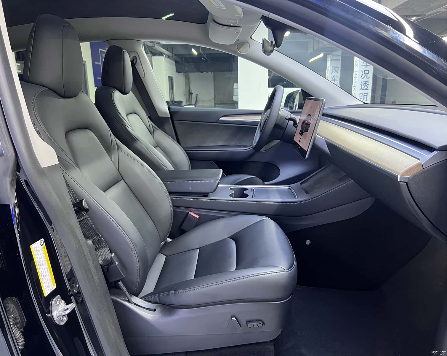 Tesla Model Y, 2022 6