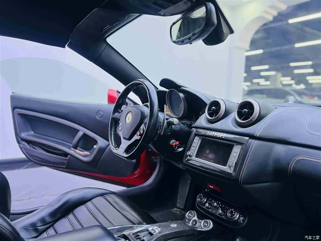 Ferrari California, 2010 9